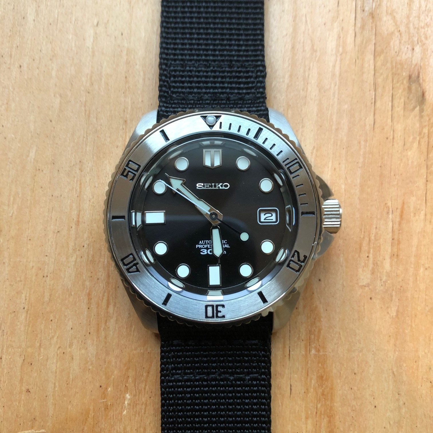SKX007/SRPD Flat Steel Bezel Insert - Black Numbers 10-50/Minute Markers to  15/Black Triangle - CT625 - Crystaltimes USA